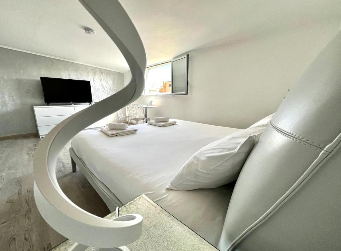 Life Is Apartamento *
